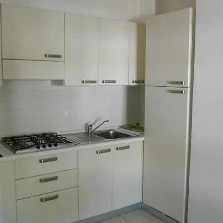 Apartment- Lisa 5 아파트
