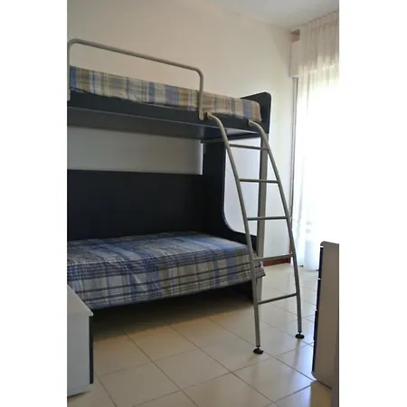 Apartment- Lisa 5 *